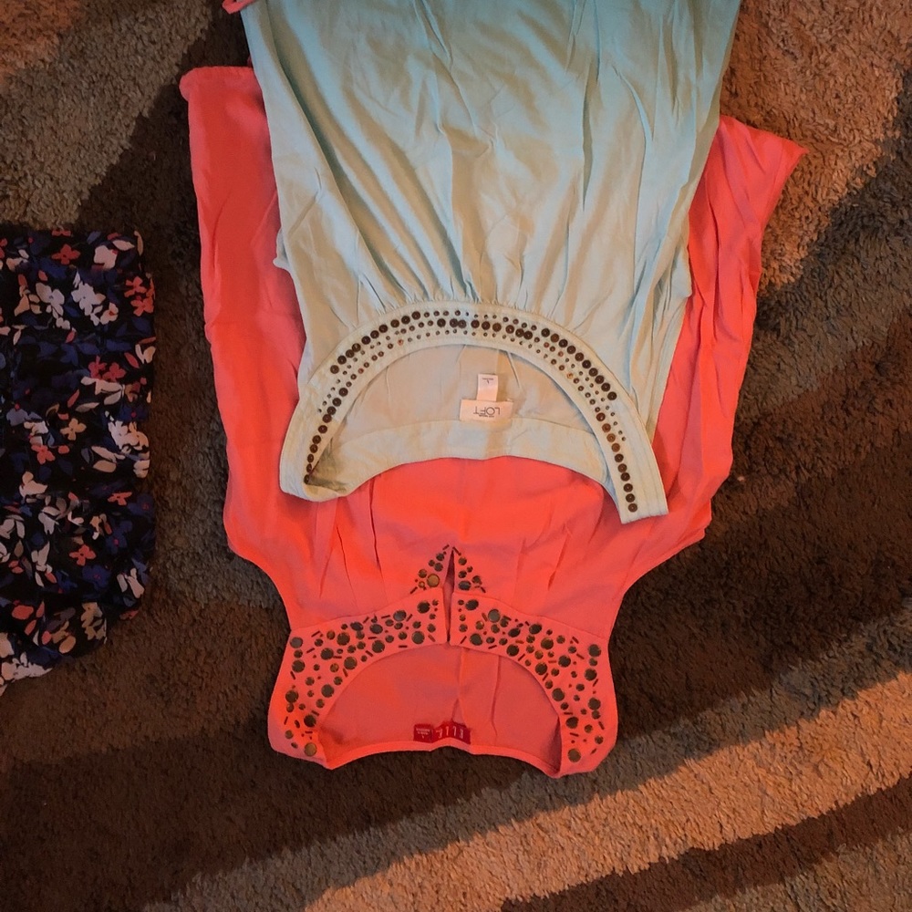Bundled sleeveless loft and Elle brand